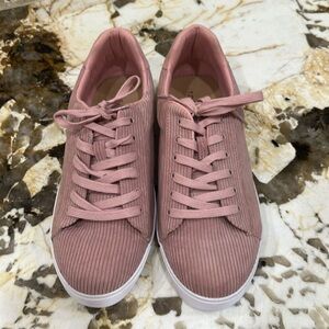 NEW Torrid Blush Pink Corduroy Sneaker Sz 13W